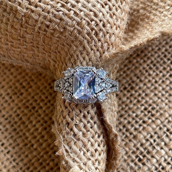 Princess Square Cubic Zirconia CZ Wedding Engagement Ring Bridal Wedding New - Picture 9 of 9